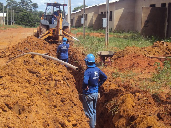 CAERD inicia obra de extensão de rede no bairro triângulo