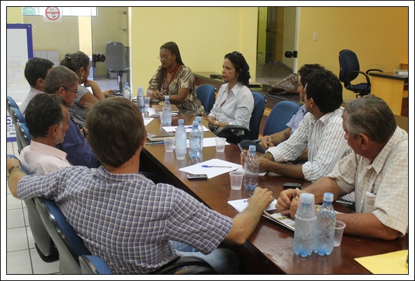 Reunião na Câmara de vereadores de Espigão do Oeste - Concessão