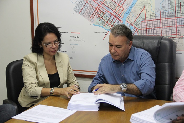 Assinatura do Contrato de Programa entre Caerd e Prefeitura de Ji-Paraná - 14.03.2013